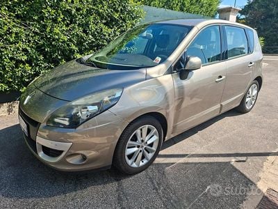 Usata Renault Scénic III 110 CV (80 kW) 2010 Monovolume
