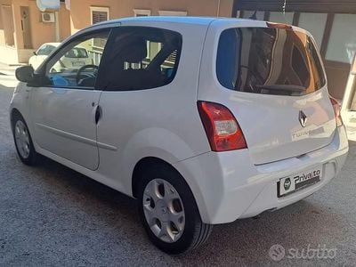 Usata Renault Twingo Night&Day 75 CV (55 kW) 2011 Utilitaria
