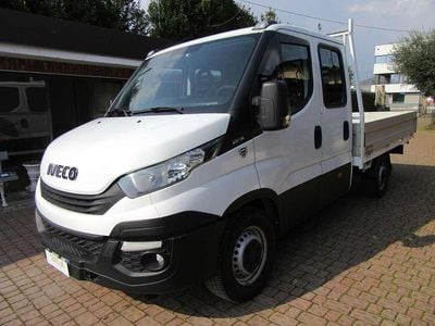 Usata Iveco 35.12 116 CV (85 kW) 2017 Bianco Furgone