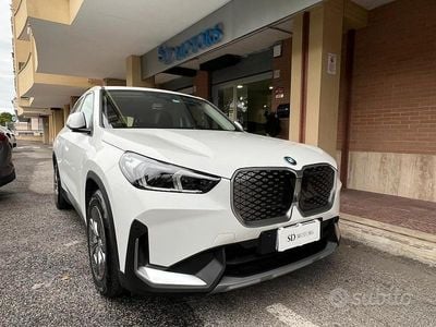 Usata BMW iX1 Shadowline 67 kW (92 CV) 2024 Bianco SUV