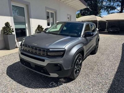 Nuova Jeep Avenger Summit 101 CV (74 kW) 2026 Gray SUV