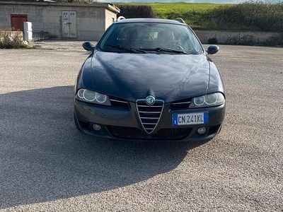 Usata Alfa Romeo 156 Distinctive 116 CV (85 kW) 2004 Nero Station wagon
