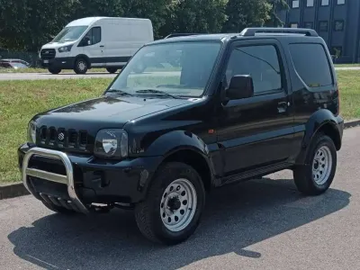 Usata Suzuki Jimny 82 CV (60 kW) 2001 Nero SUV