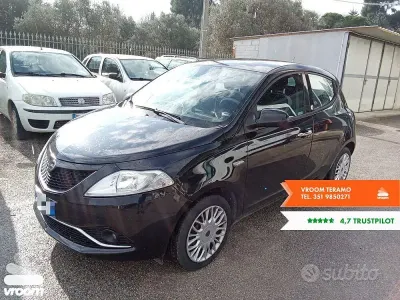 Usata Lancia Ypsilon Gold 69 CV (50 kW) 2017 Nero Utilitaria