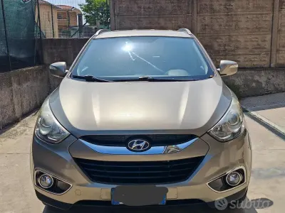 Usata Hyundai ix35 Comfort 136 CV (100 kW) 2011 Grigio SUV