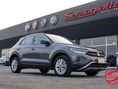 Usata VW T-Roc Life 150 CV (110 kW) 2022 Grigio SUV