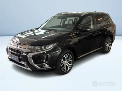 Usata Mitsubishi Outlander P-HEV