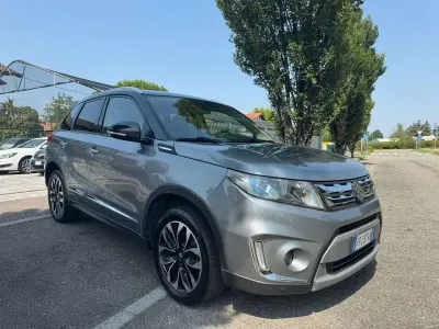 Usata Suzuki Vitara Cool 120 CV (88 kW) 2015 Grigio SUV