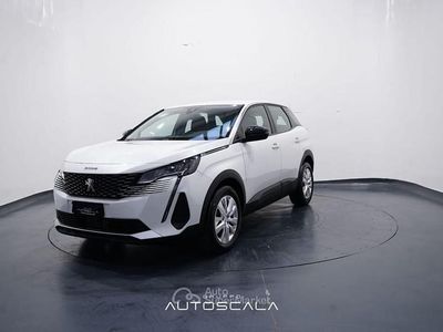 Usata Peugeot 3008 Active 131 CV (96 kW) 2023 Bianco madreperla SUV