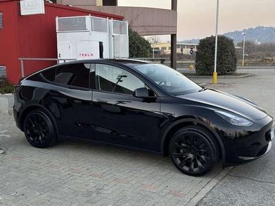 Usata Tesla Model Y RWD 188 kW (256 CV) 2024 SUV