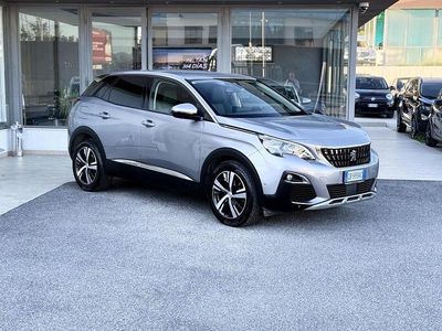 Usata Peugeot 3008 131 CV (96 kW) 2020 Argento SUV