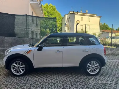 Usata Mini Cooper D Countryman 111 CV (81 kW) 2012 Bianco SUV