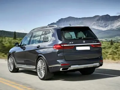 Usata BMW X7 Efficient Dynamics 381 CV (280 kW) 2023 Argento SUV