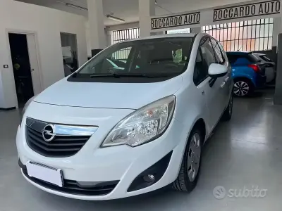 Usata Opel Meriva 120 CV (88 kW) 2013 Bianco Monovolume
