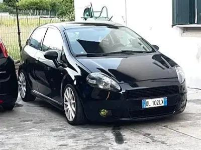 Usata Fiat Grande Punto Sport 90 CV (66 kW) 2007 Nero Utilitaria