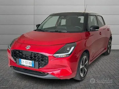 Usata Suzuki Swift 83 CV (61 kW) 2025 Rosso Utilitaria