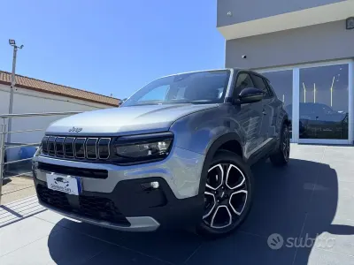 Usata Jeep Avenger Summit 101 CV (74 kW) 2025 Grigio SUV