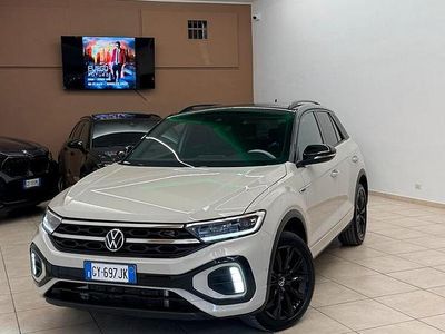 Usata VW T-Roc R-line 150 CV (110 kW) 2024 Grigio SUV