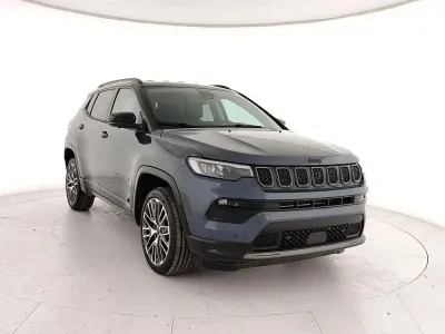Nuova Jeep Compass Altitude 131 CV (96 kW) 2025 Graphite grey SUV