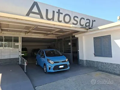 Usata Kia Picanto 67 CV (49 kW) 2021 Blu Utilitaria