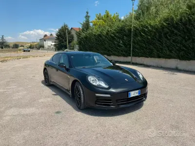 Usata Porsche Panamera Diesel 300 CV (220 kW) 2014 Nero Utilitaria