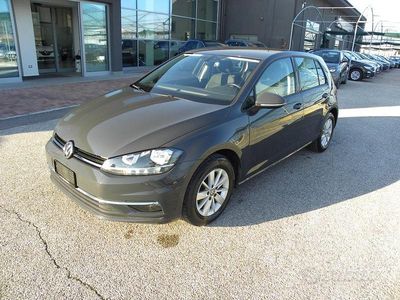 Usata VW Golf VII Trendline 86 CV (63 kW) 2019 Grigio Berlina