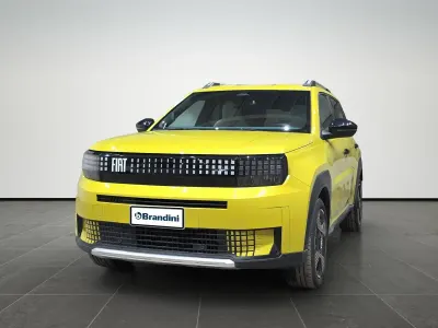 Usata Fiat Grande Panda La Prima 52 kW (72 CV) 2025 Giallo limone Utilitaria