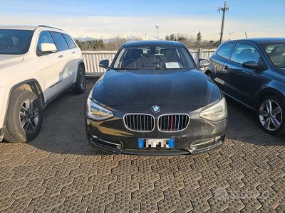 Usata BMW 118 Sport Line 143 CV (105 kW) 2013 Nero Utilitaria