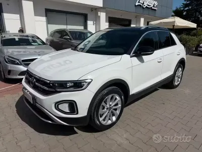 Usado VW T-Roc Style 116 CV (85 kW) 2022 Blanco SUV