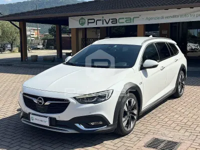 Usata Opel Insignia Country Tourer S 170 CV (125 kW) 2018 Bianco Station wagon