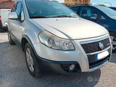 Usata Fiat Sedici Dynamic 120 CV (88 kW) 2007 Grigio SUV