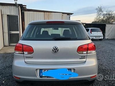 Usata VW Golf VI 105 CV (77 kW) 2011 Grigio Utilitaria