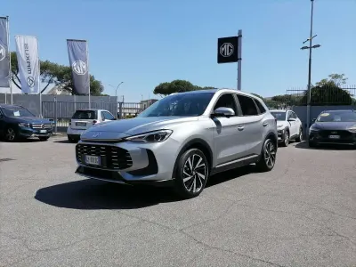 Usata MG ZS Luxury 102 CV (75 kW) 2025 Argento SUV