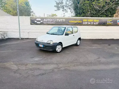 Käytetty Fiat 600 54 HP (39 kW) 2009 Valkoinen Viistoperä