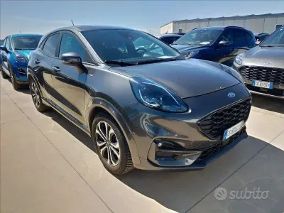 Usata Ford Puma ST-Line 125 CV (91 kW) 2024 Grigio SUV