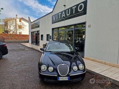 Usata Jaguar S-Type Executive 207 CV (152 kW) 2004 Nero Berlina