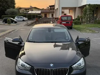 Usata BMW 520 184 CV (135 kW) 2012 Nero Berlina