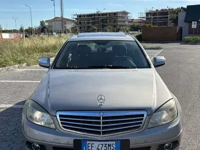 Usata Mercedes C220 170 CV (125 kW) 2010 Berlina