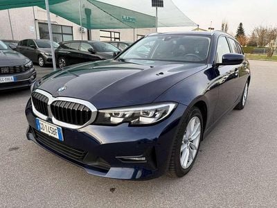 Usata BMW 320 Sport Line 190 CV (139 kW) 2020 Blu/azzurro Station wagon
