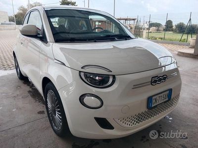 Usata Fiat 500e Icon 99 kW (135 CV) 2023 Bianco Berlina