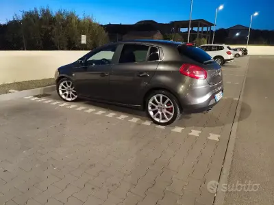 Usata Fiat Bravo 165 CV (121 kW) 2009 Utilitaria