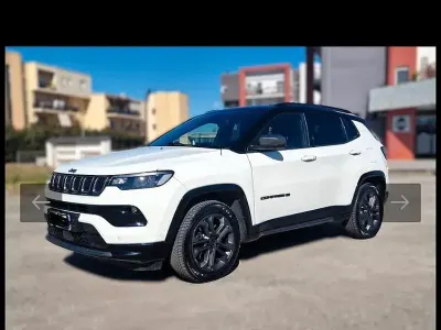 Usata Jeep Compass 80th Anniversary 131 CV (96 kW) 2021 Bianco SUV