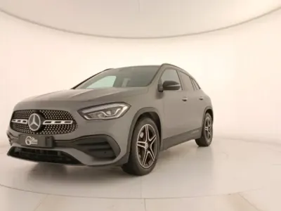 Usata Mercedes GLA200 Premium 163 CV (119 kW) 2023 Grigio SUV