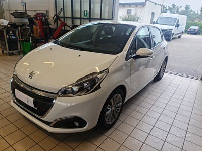 usata Peugeot 208 1.2 puratech