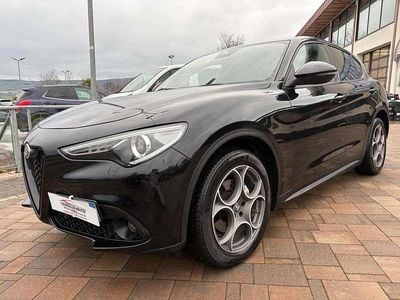 Begagnad Alfa Romeo Stelvio Sprint 190 HK (139 kW) 2023 Svart SUV