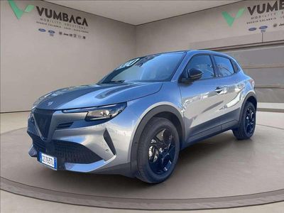 Usata Alfa Romeo Junior 145 CV (106 kW) 2025 Grigio metallizzato SUV