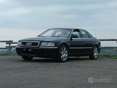 Usata Audi A8 Ambiente 260 CV (191 kW) 1999 Blu/azzurro Berlina