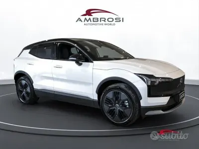 Nuova Volvo EX30 Performance 314 kW (428 CV) 2026 Crystal white SUV