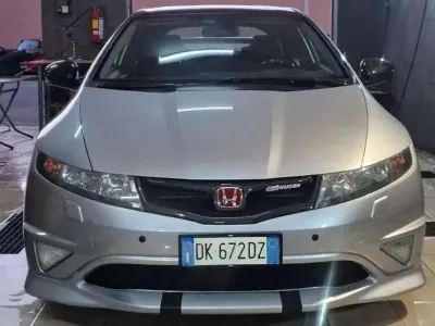 Usata Honda Civic Type S 140 CV (102 kW) 2007 Argento Berlina