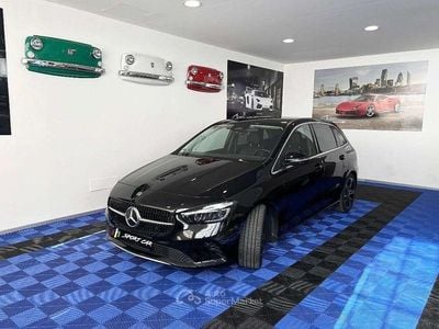 Usata Mercedes B180 Advanced 136 CV (100 kW) 2023 Nero Monovolume